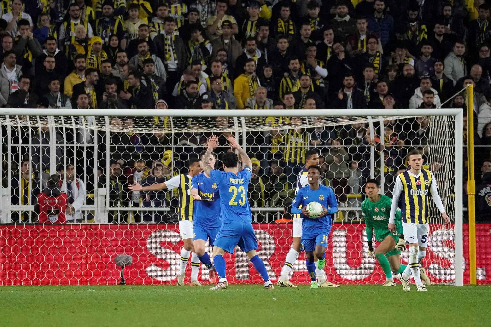 Fenerbahçe’yi Nisan ayında bekleyen tehlike!