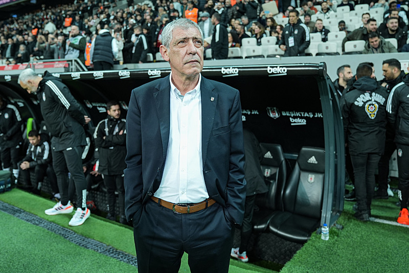 TRANSFER HABERİ: Beşiktaş’tan şaşırtan teknik direktör hamlesi! Bu sezona damga vurdu