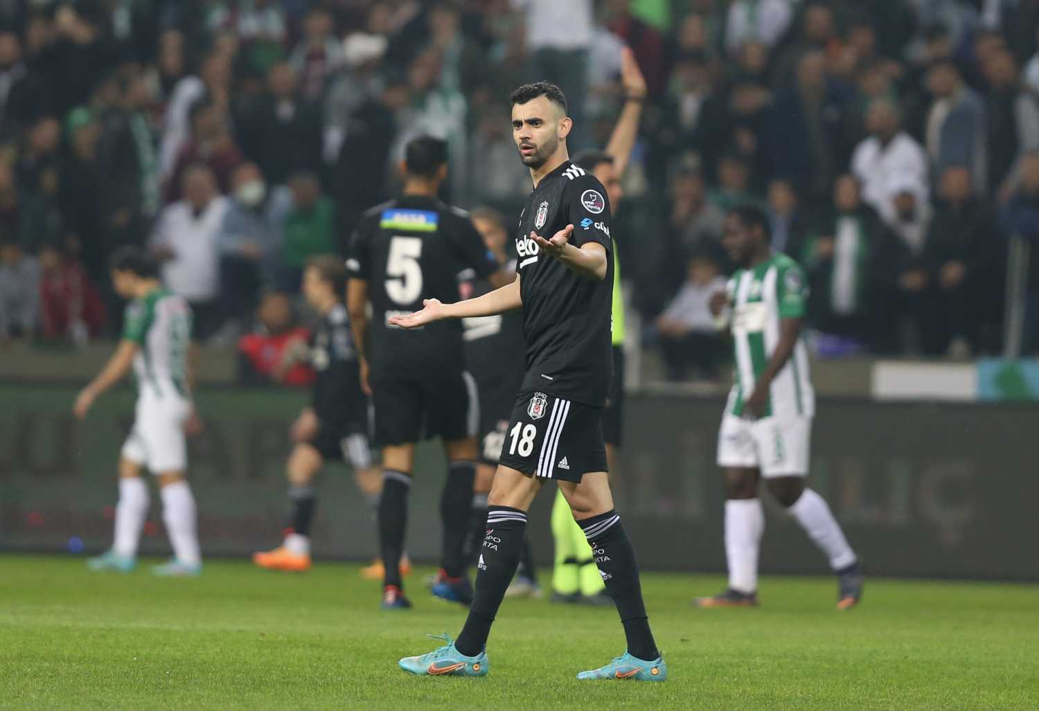 TRANSFER HABERİ: Beşiktaş’ı şampiyon yapmıştı! Sezon sonunda yollar ayrılıyor