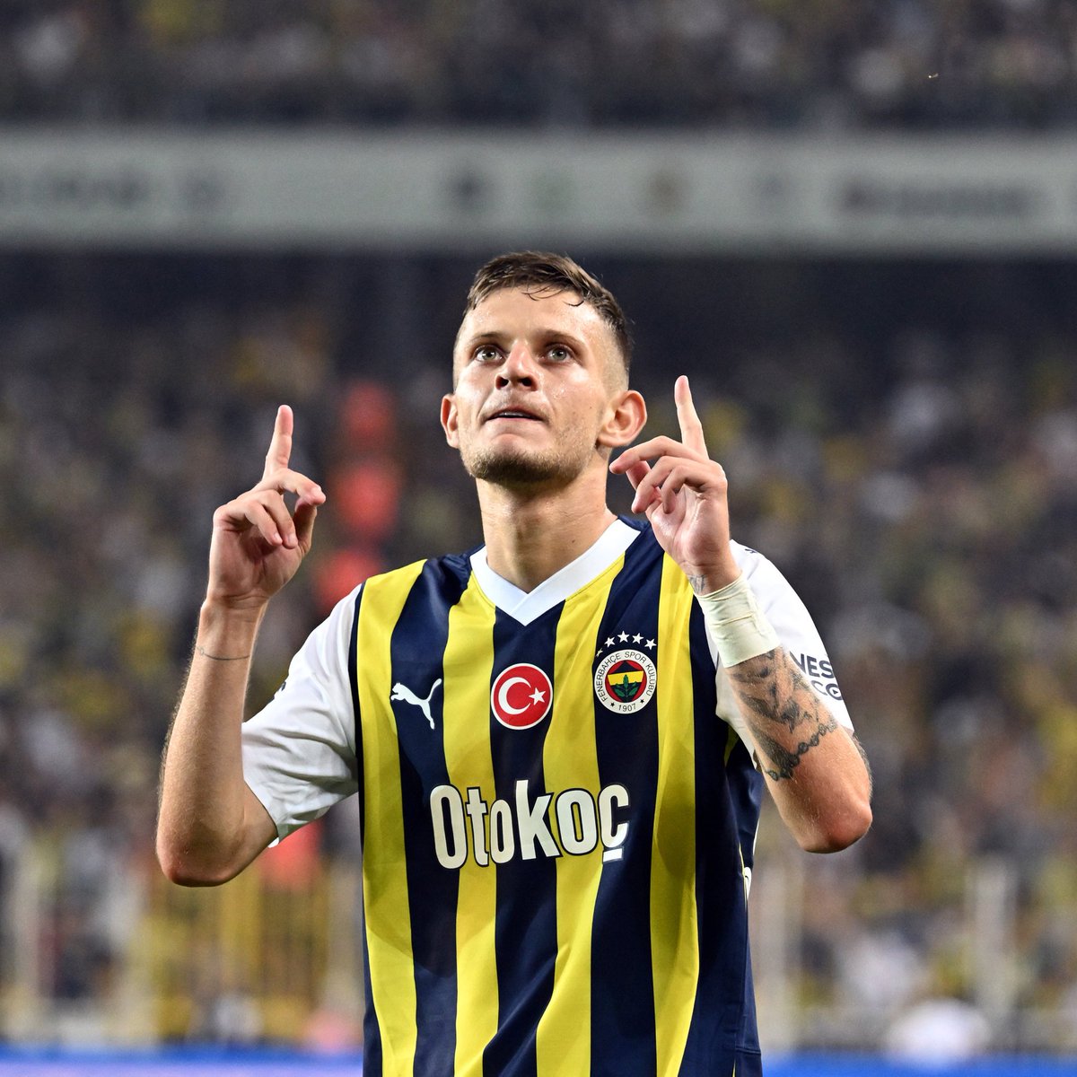 Fenerbahçe’den Galatasaray’a dev transfer çalımı! 2 yıldız gidiyor ama...
