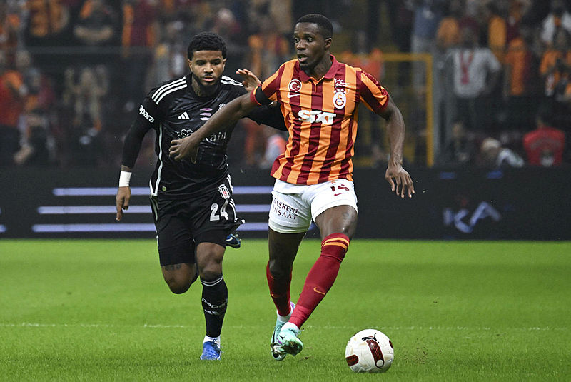 Beşiktaş’tan Galatasaray’a dev transfer çalımı! Bunu kimse beklemiyordu