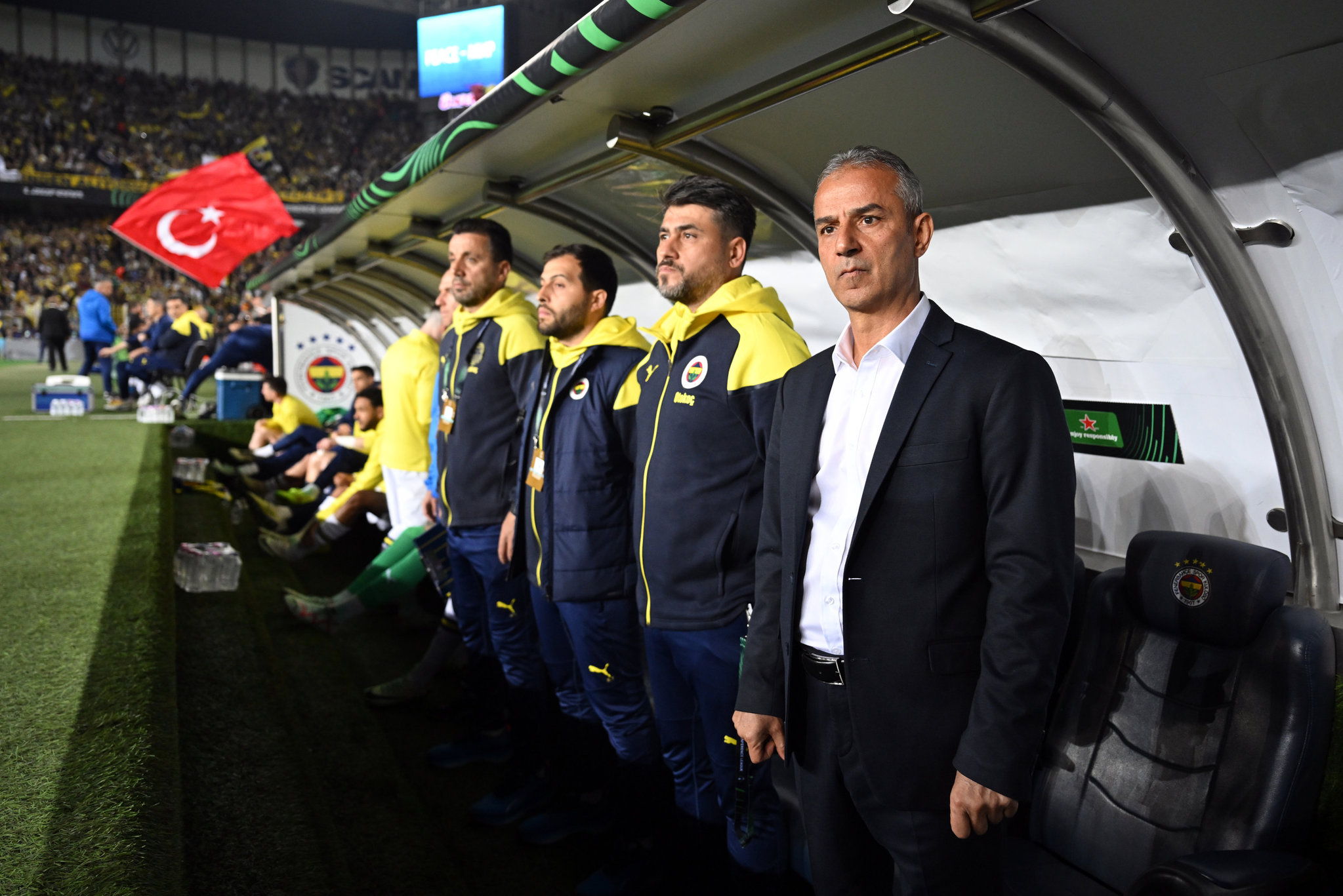 Fenerbahçeli futbolculardan İsmail Kartal’a şok tepki!