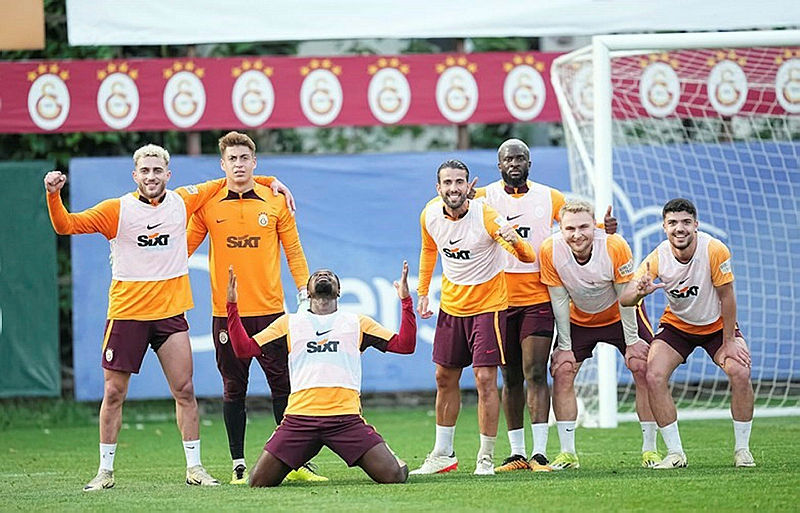 TRANSFER HABERİ: Carlos Vinicius Galatasaray’da kalacak mı? İngiltere’den flaş iddia