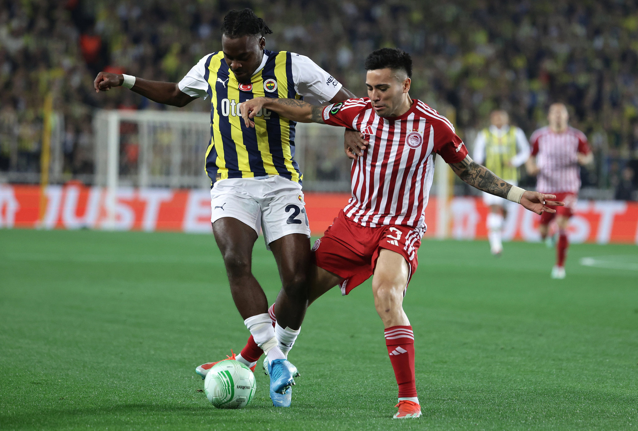 FENERBAHÇE TRANSFER HABERİ | Bright Osayi-Samuel’e Premier Lig’den talip çıktı! Yapılan teklif...