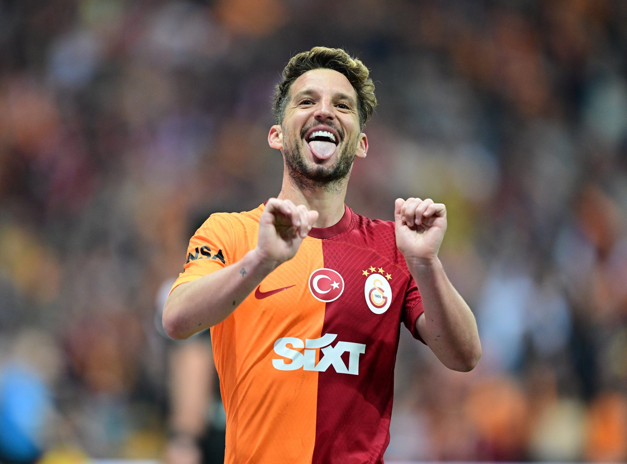 Dries Mertens Galatasaray’da kalacak mı? Yönetim kararını verdi