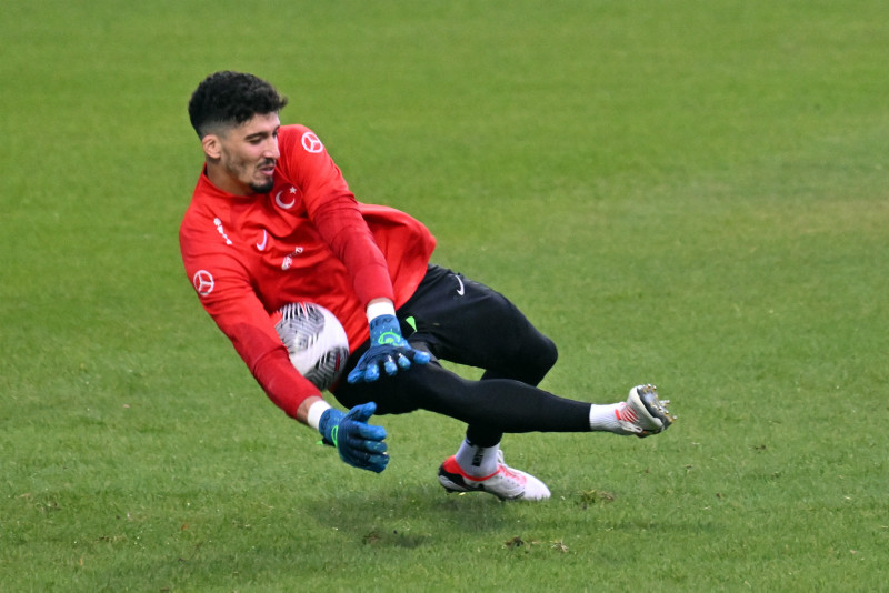 BEŞİKTAŞ TRANSFER HABERLERİ: Süper Lig devinden Altay Bayındır harekatı!