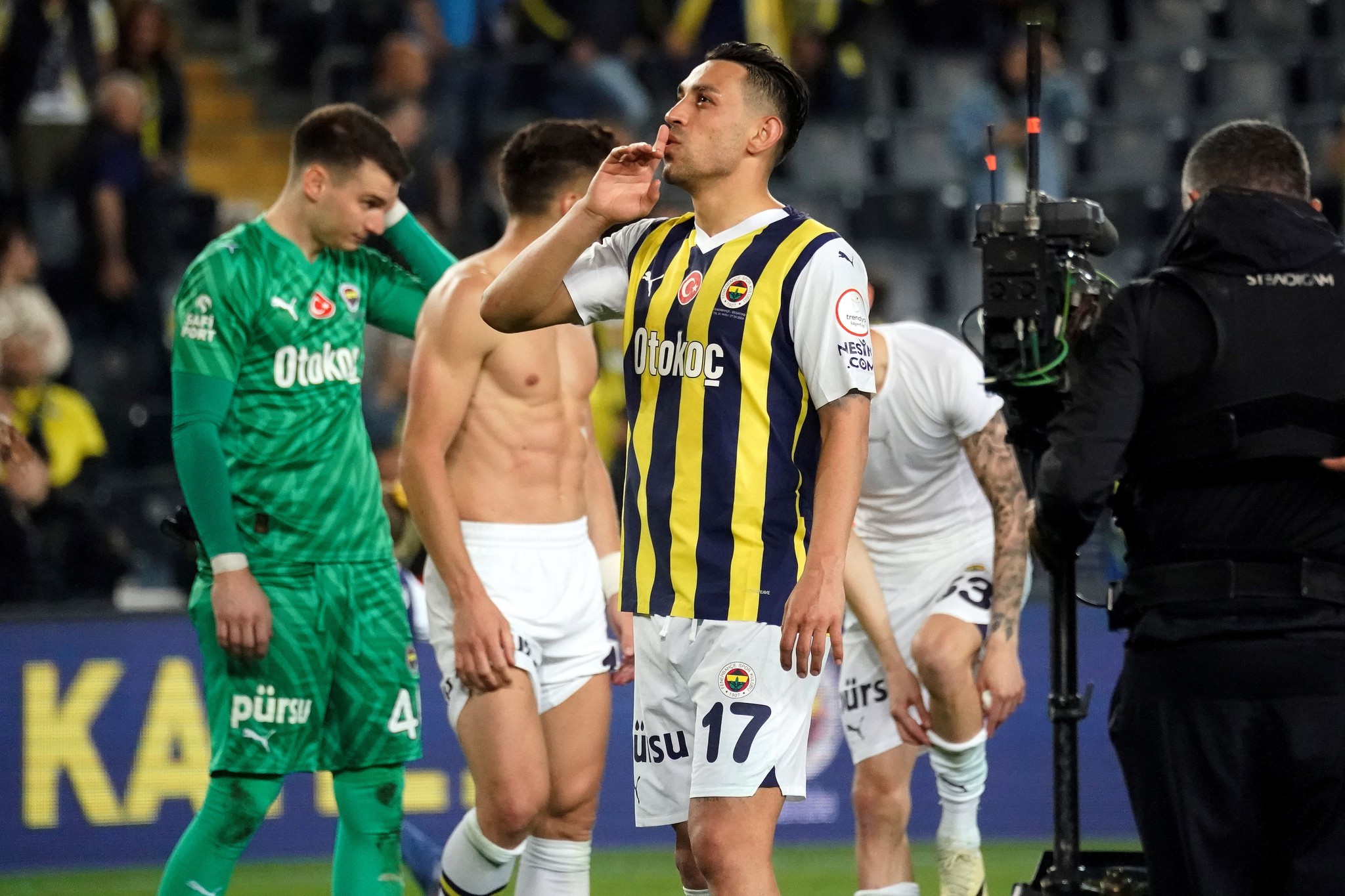 TRANSFER HABERİ: Fenerbahçe’de sıcak gelişme! İrfan Can Kahveci...