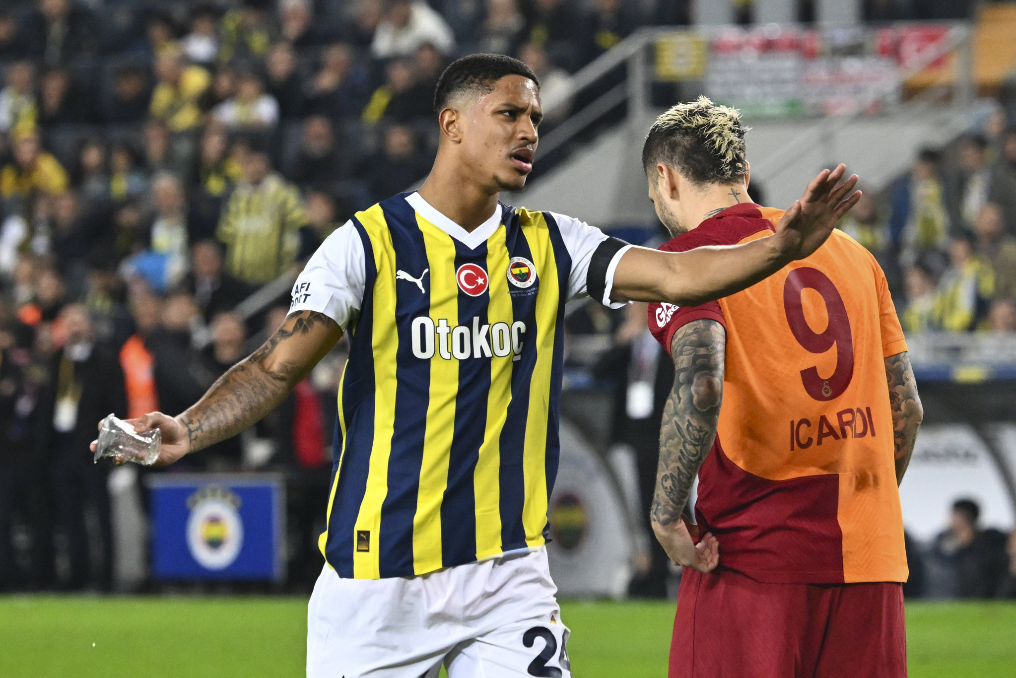 Fenerbahçe’ye Jayden Oosterwolde müjdesi! Galatasaray derbisinde...