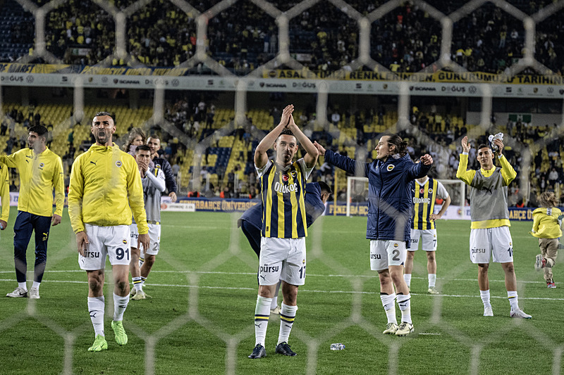 Fenerbahçe’nin yıldızları veda ediyor! Milyon Euro’lar havada uçuşuyor