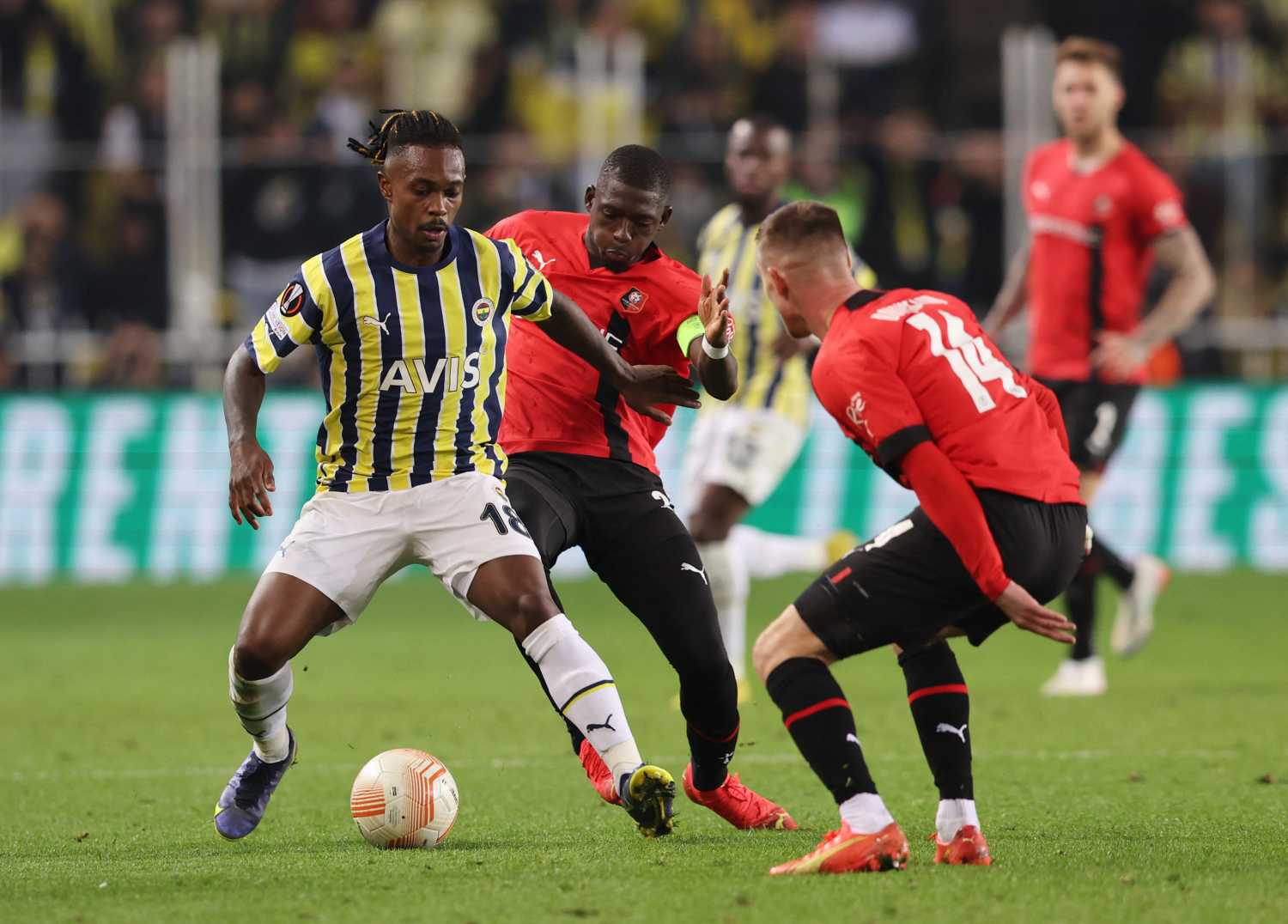 Konyaspor maçı sonrası İsmail Kartal neşteri vurdu! Fenerbahçe’de 13 ayrılık birden