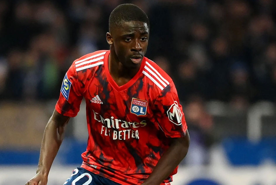 Galatasaray’dan scout transferi! Sacha Boey’un varisi geliyor
