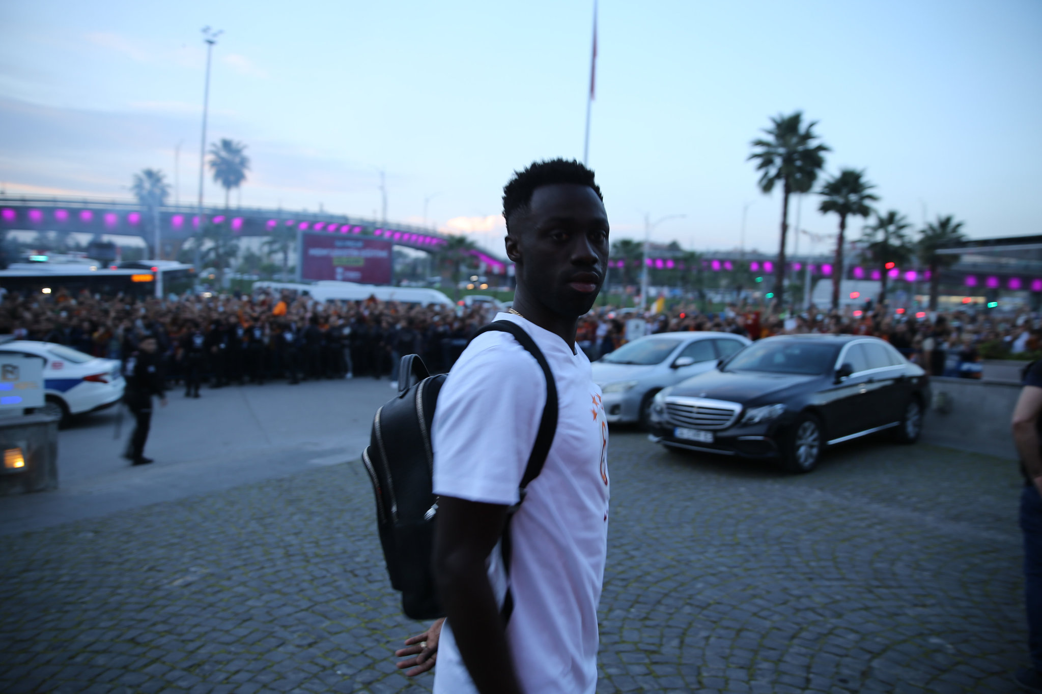 TRANSFER HABERİ: Davinson Sanchez Galatasaray’a veda ediyor!