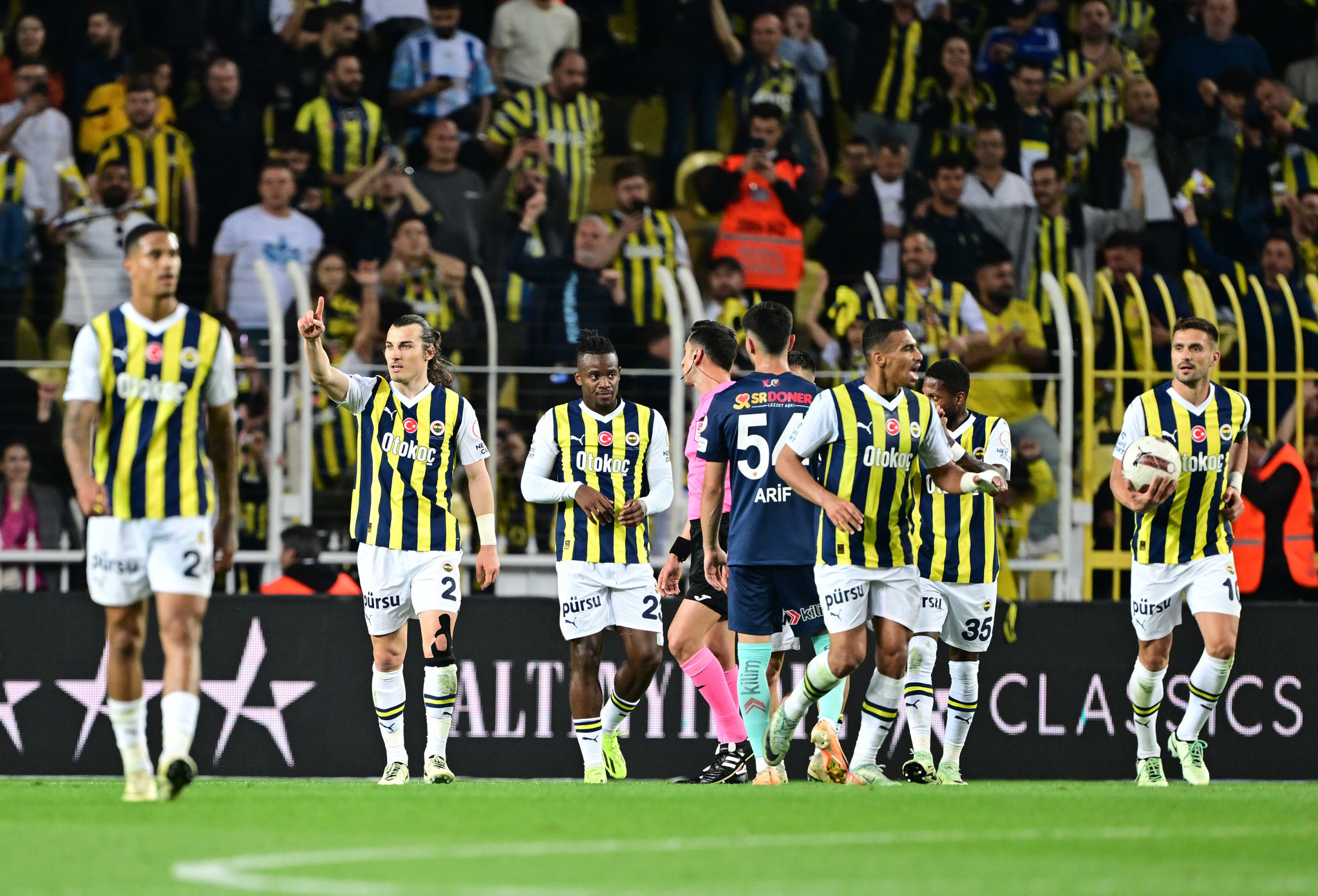 Spor yazarları Fenerbahçe - Kayserispor maçını değerlendirdi
