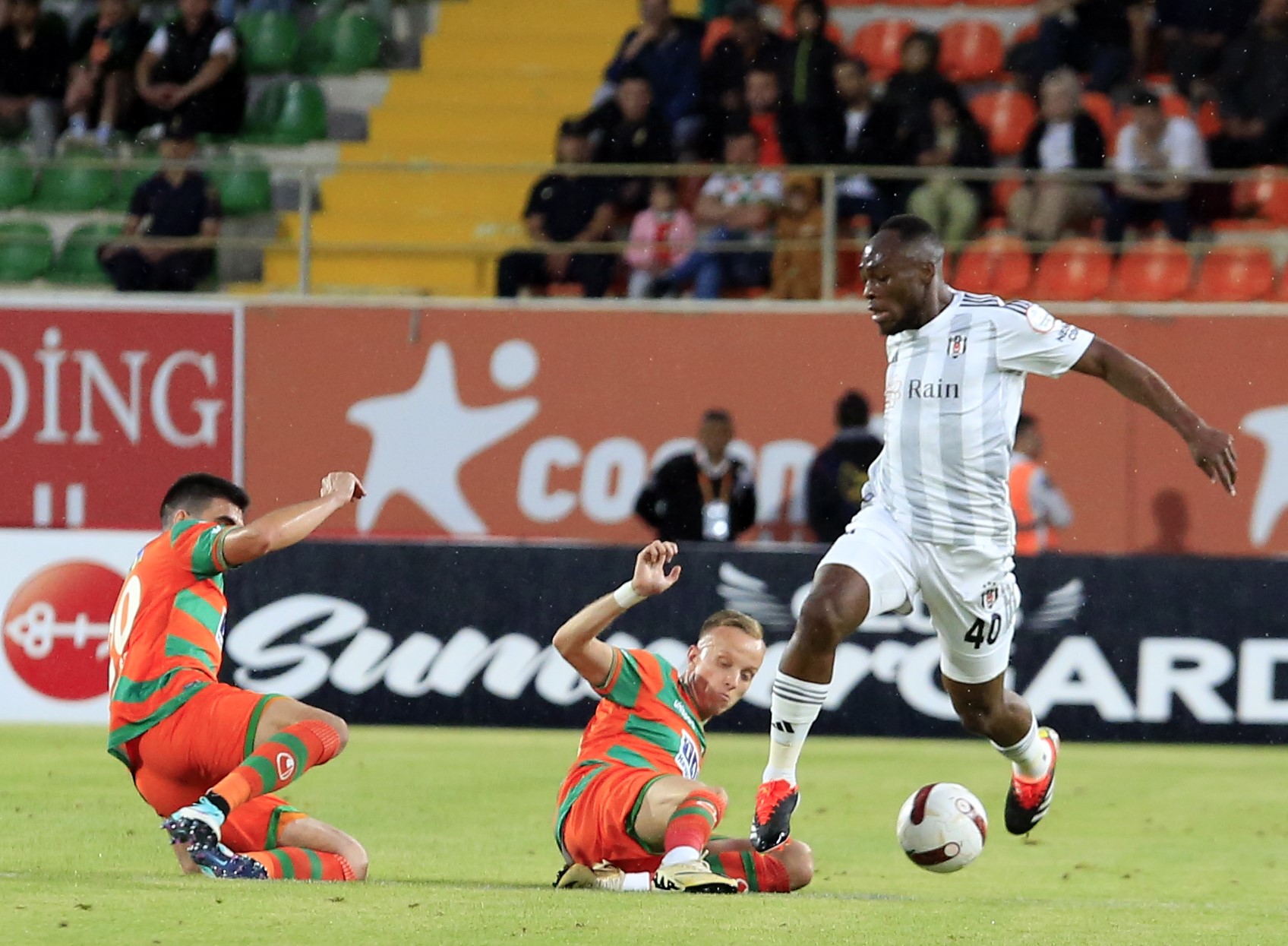 Spor yazarları Corendon Alanyaspor - Beşiktaş maçını değerlendirdi!