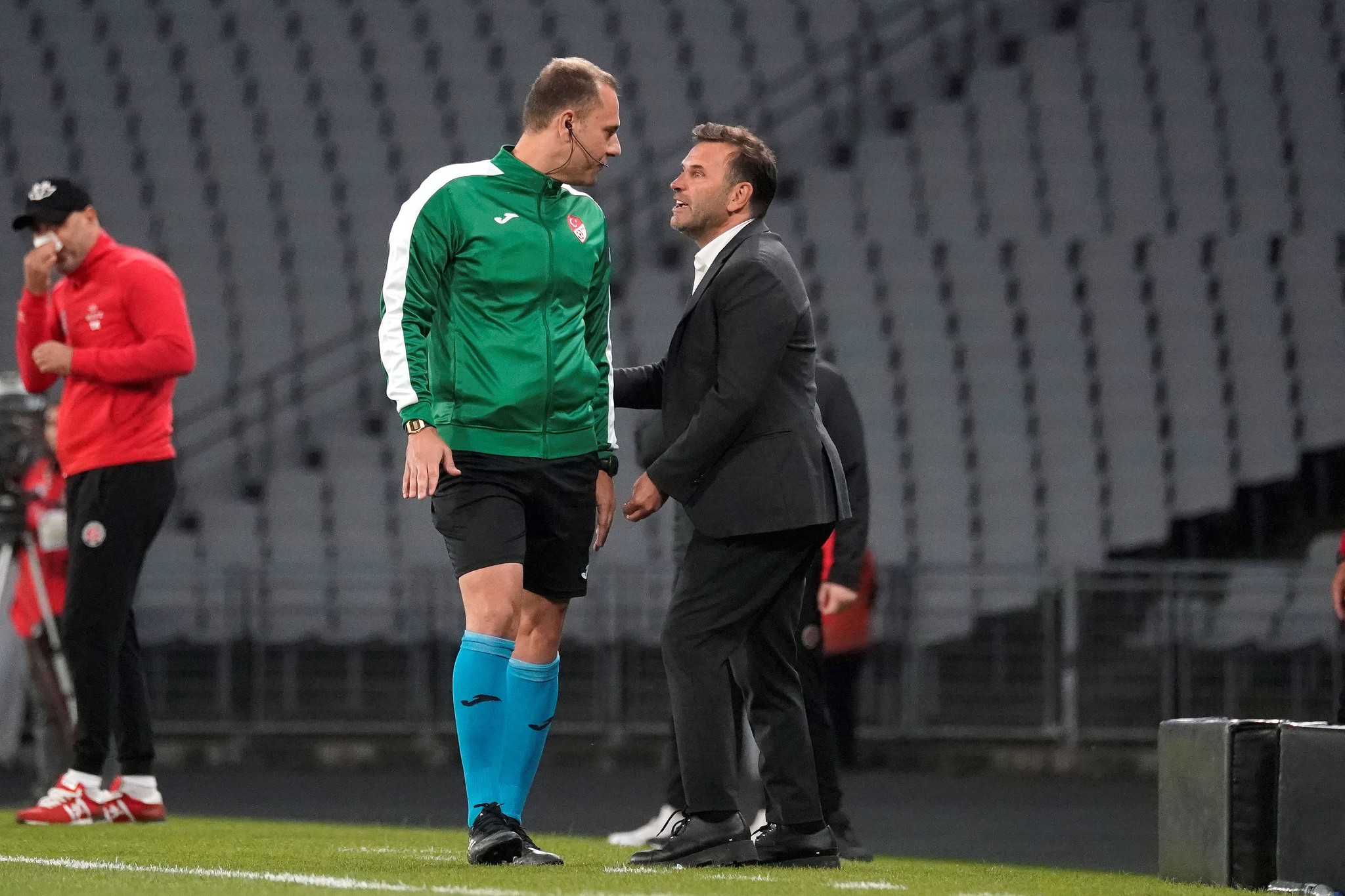 TRANSFER HABERİ: Galatasaray’da flaş gelişme! Okan Buruk 3 futbolcunun biletini kesti