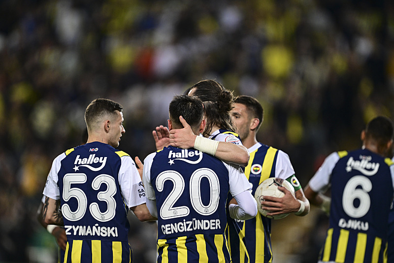 Galatasaray derbisi öncesi Fenerbahçe’de flaş karar! Alınacak galibiyetle...