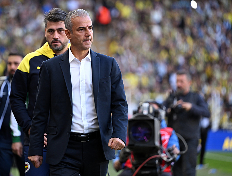 Jose Mourinho konuşuluyordu! Fenerbahçe sürpriz ismi gündemine aldı