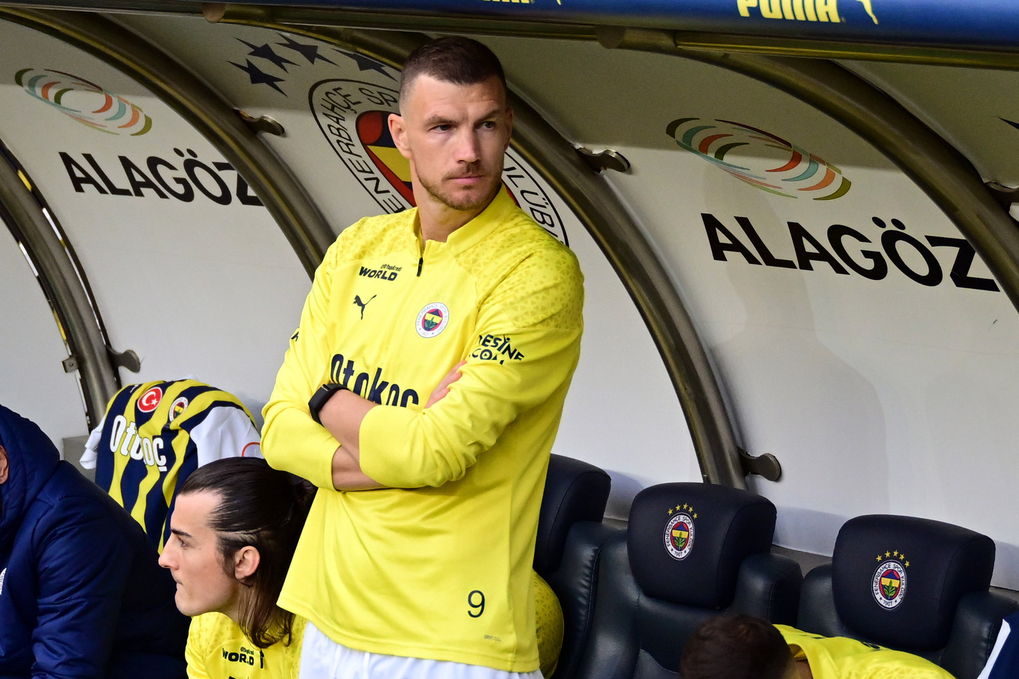 FENERBAHÇE TRANSFER HABERİ | Edin Dzeko kararını değiştirdi! Sezon sonunda...