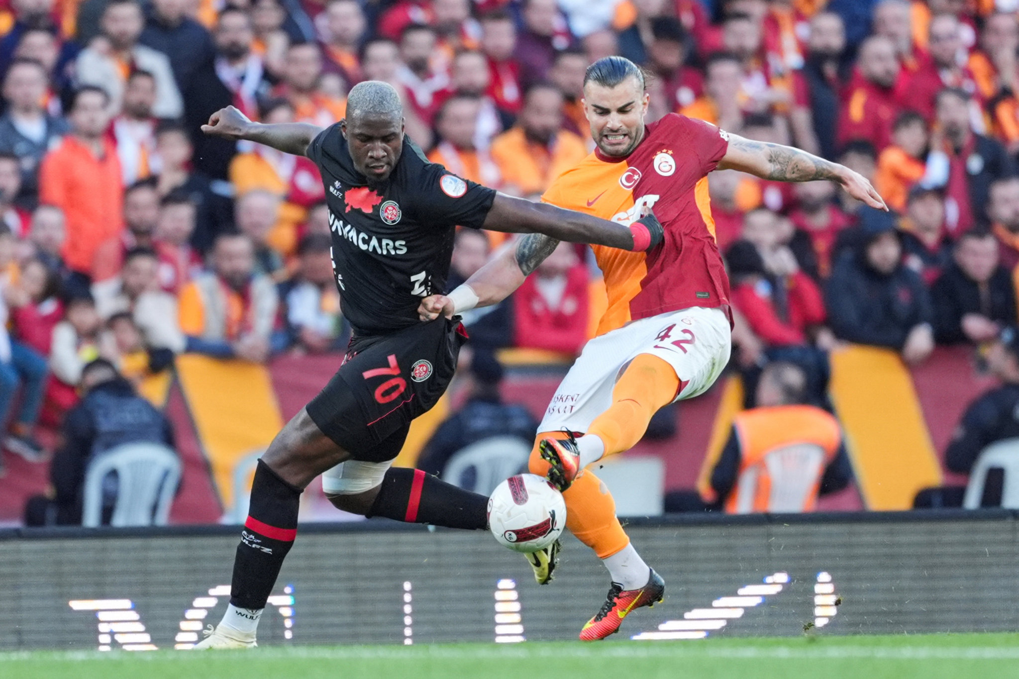 Galatasaray şampiyonluk için sahada! İşte Okan Buruk’un derbi 11’i