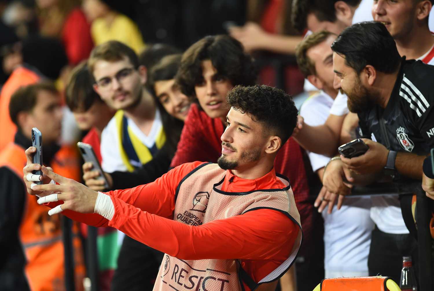 TRANSFER HABERİ: Altay Bayındır Süper Lig’e dönüyor! Prensip anlaşmasına vardığı takım belli oldu