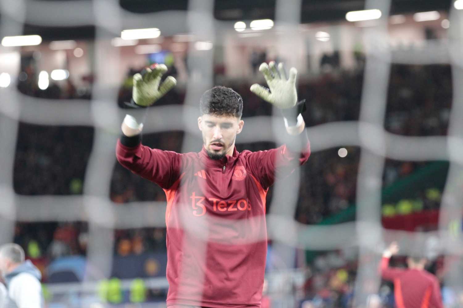 TRANSFER HABERİ: Altay Bayındır Süper Lig’e dönüyor! Prensip anlaşmasına vardığı takım belli oldu