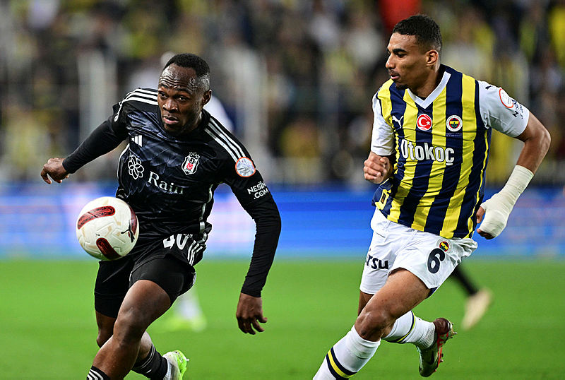 Fenerbahçe’de ya tamam ya devam maçı! İşte İsmail Kartal’ın dev derbi maçı 11’i