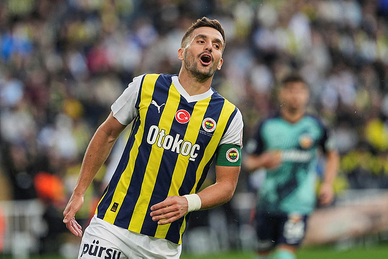 Fenerbahçe’de ya tamam ya devam maçı! İşte İsmail Kartal’ın dev derbi maçı 11’i