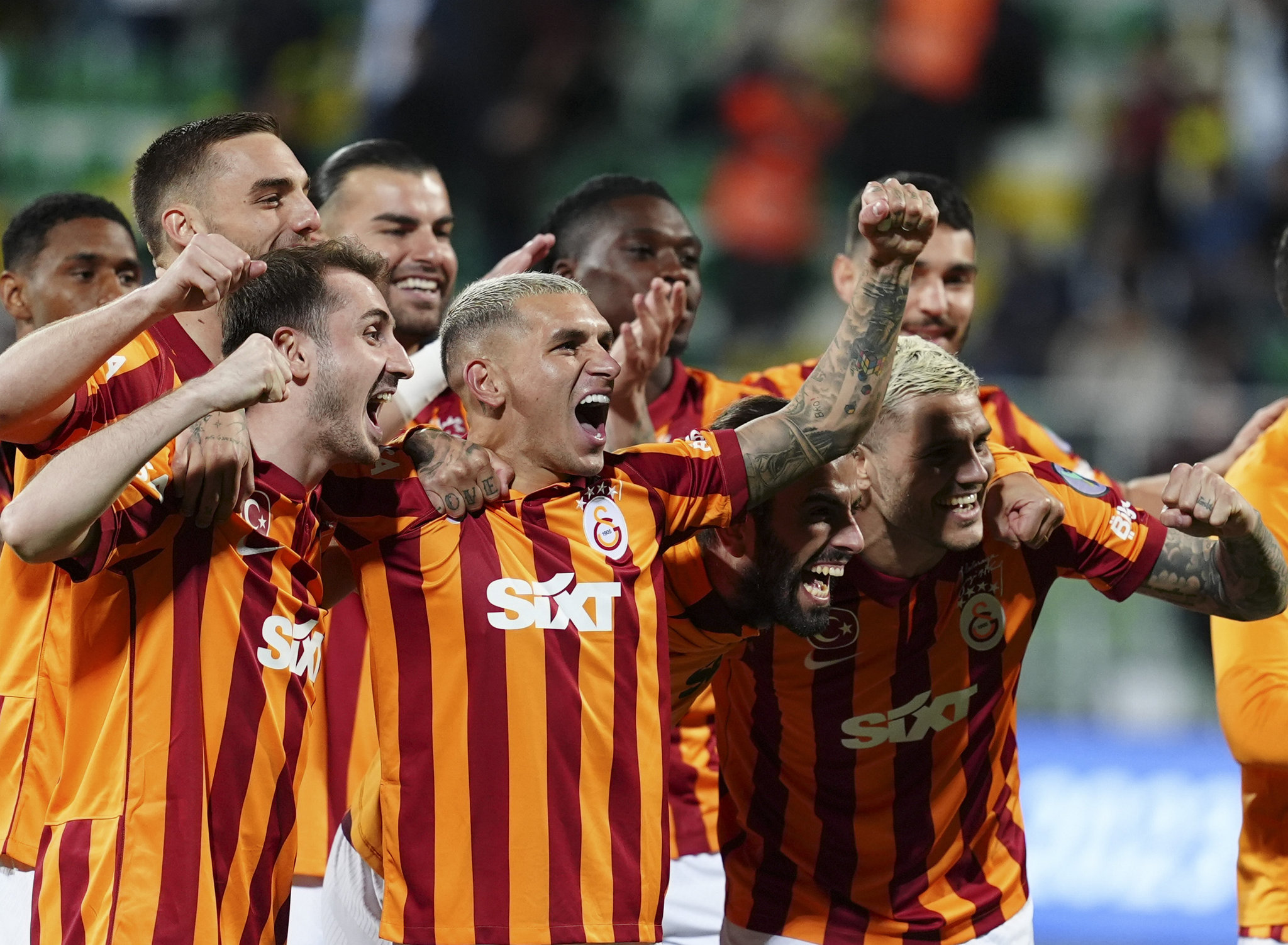 Flaş transfer iddiası! Galatasaray’dan orta sahaya Portekizli yıldız