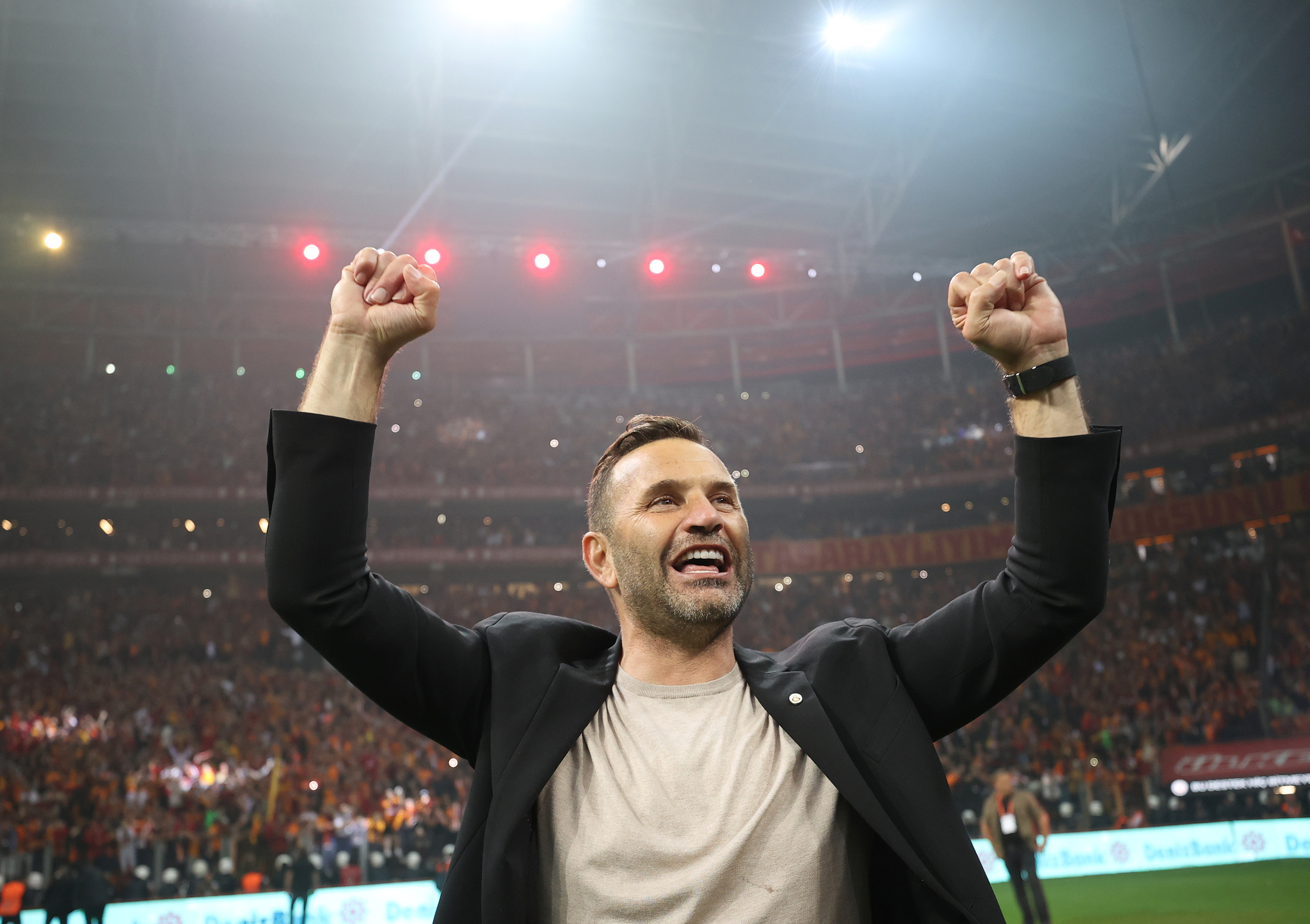 Flaş transfer iddiası! Galatasaray’dan orta sahaya Portekizli yıldız