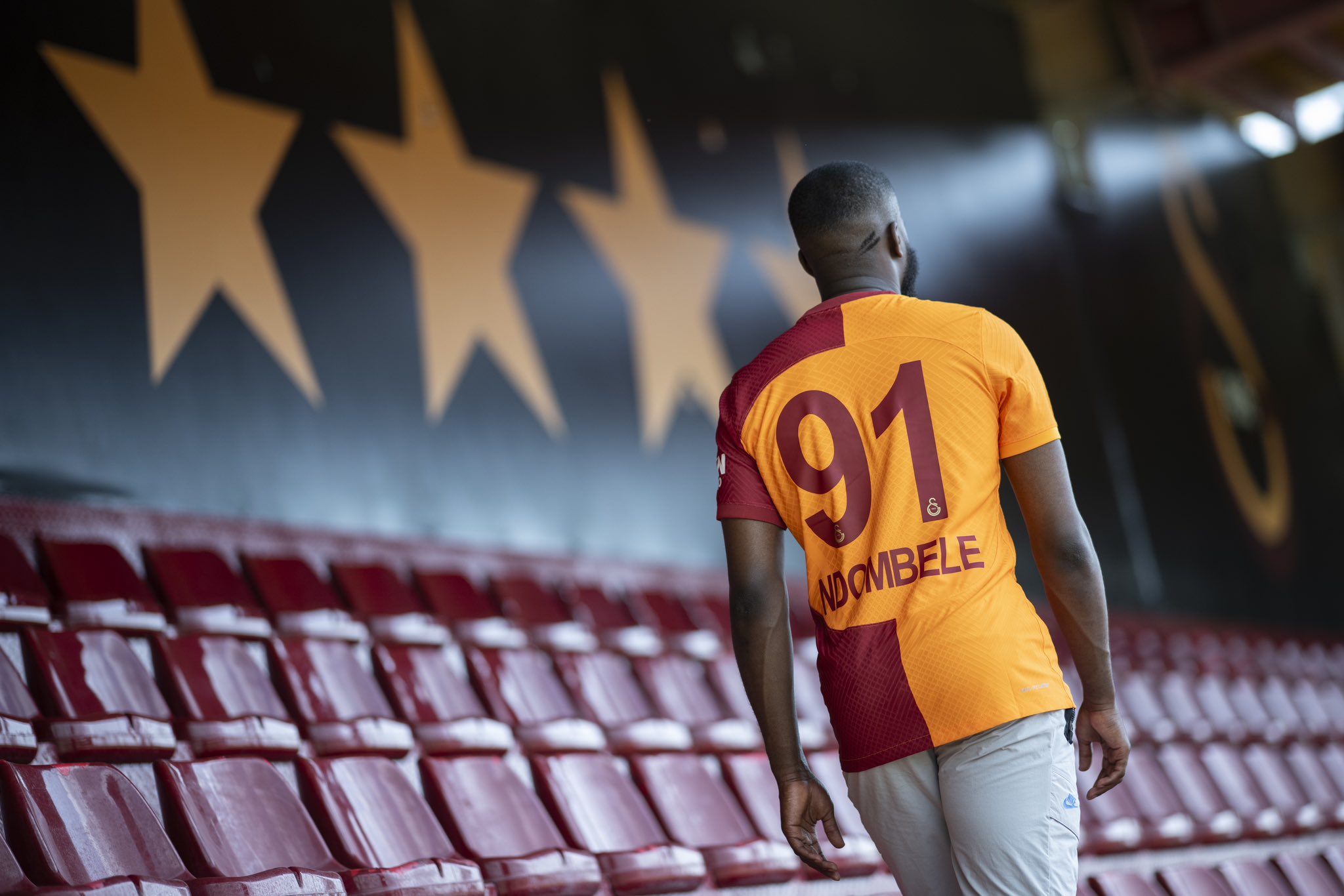 Flaş transfer iddiası! Galatasaray’dan orta sahaya Portekizli yıldız