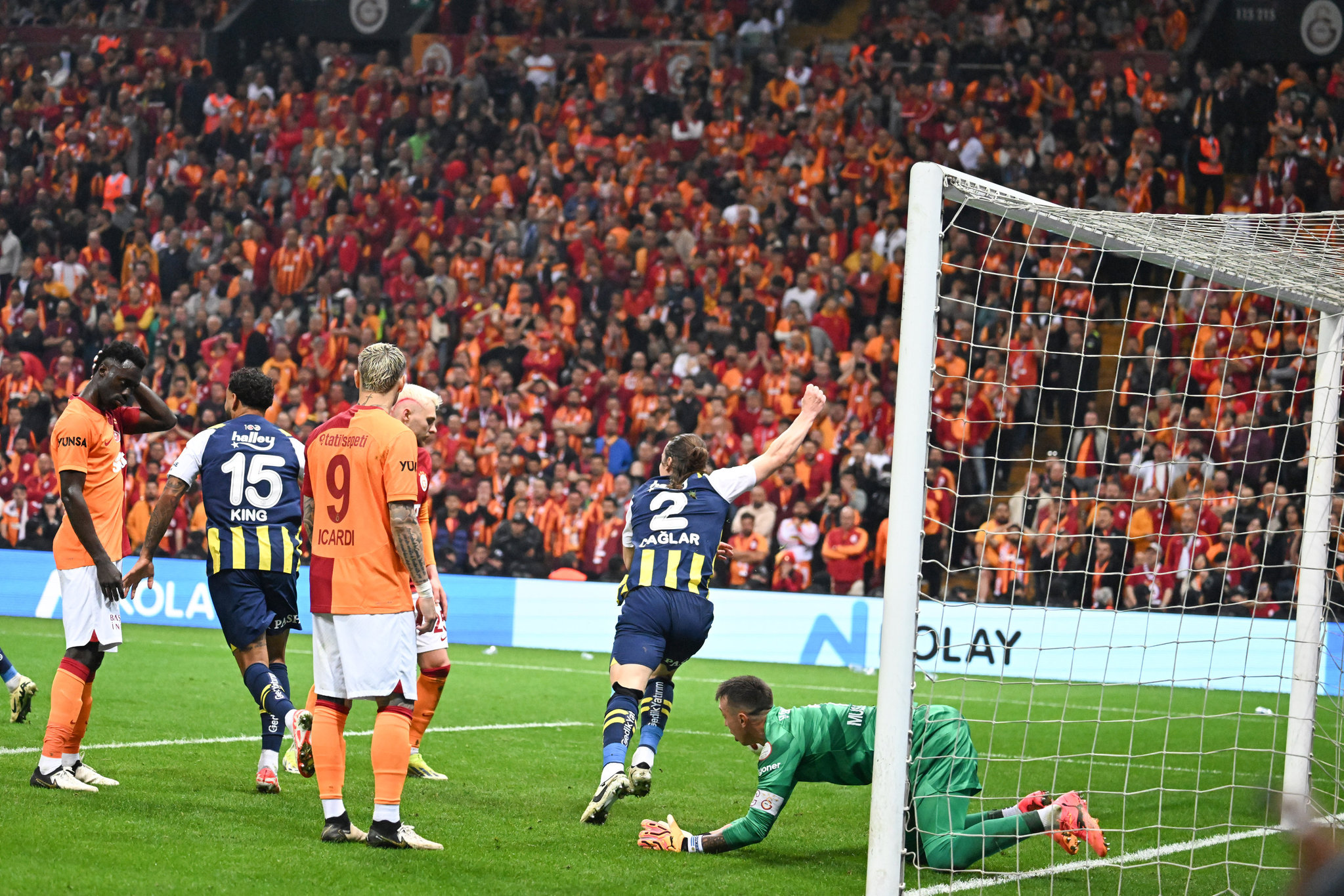 Galatasaray’dan ses getirecek transfer! Fenerbahçe’nin eski golcüsü geliyor