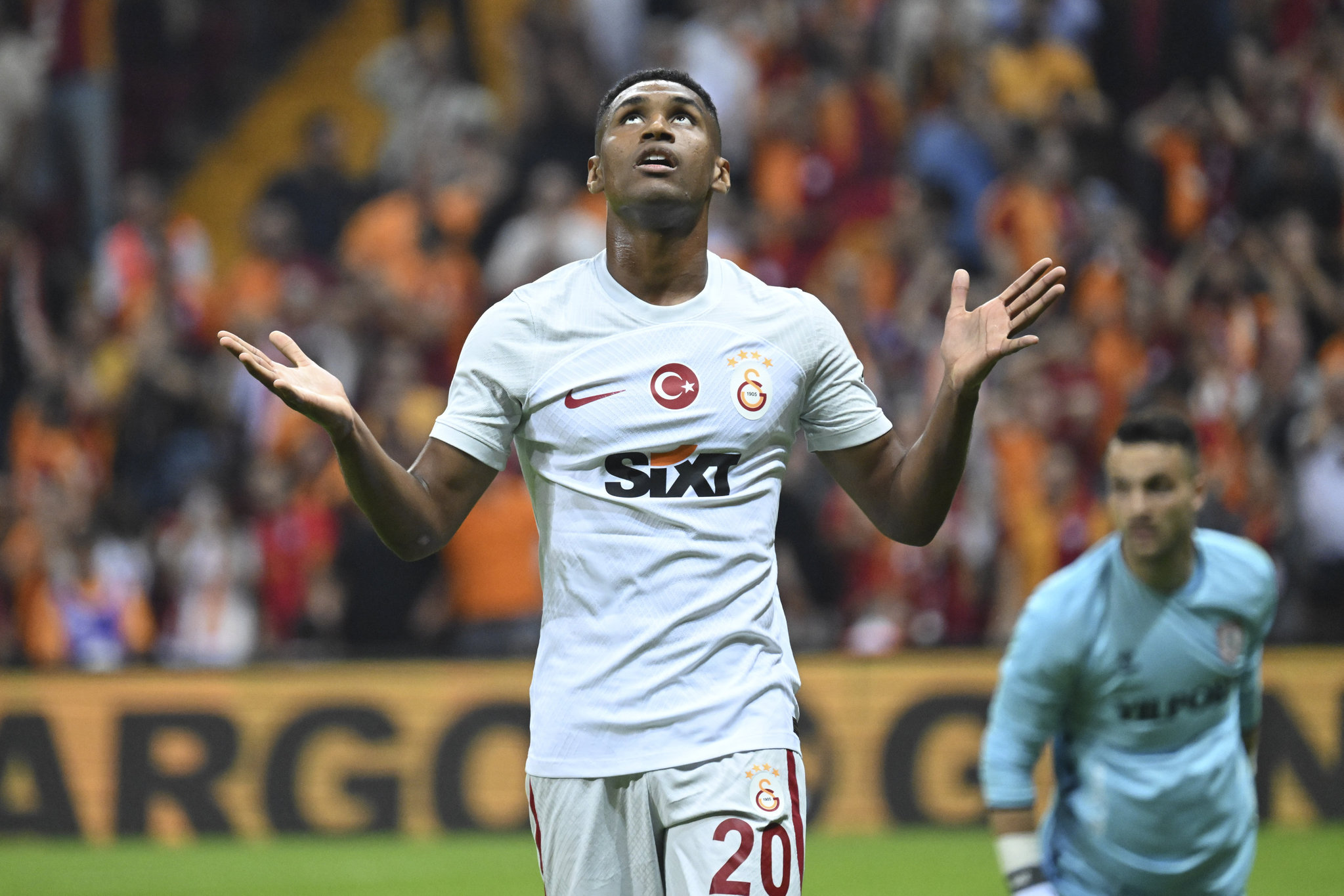 Avrupa Galatasaray’ı konuşacak! Cimbom’dan ses getirecek transfer hamlesi