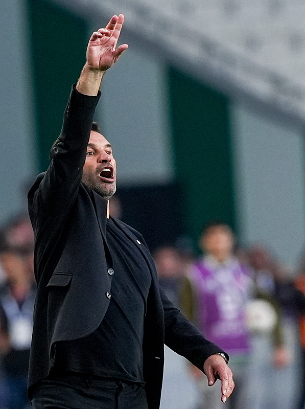 GALATASARAY HABERLERİ...Okan Buruk’a Fransa’dan kanca!