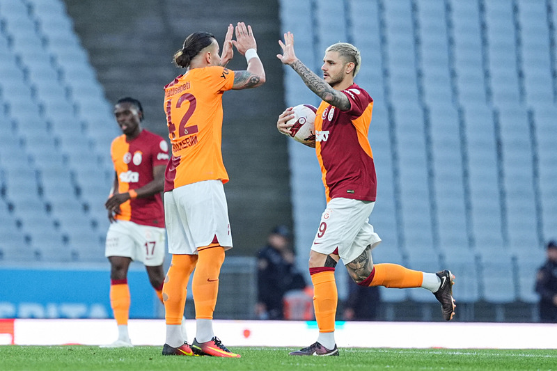 Galatasaray’ın transfer planı ortaya çıktı! 3 futbolcu...