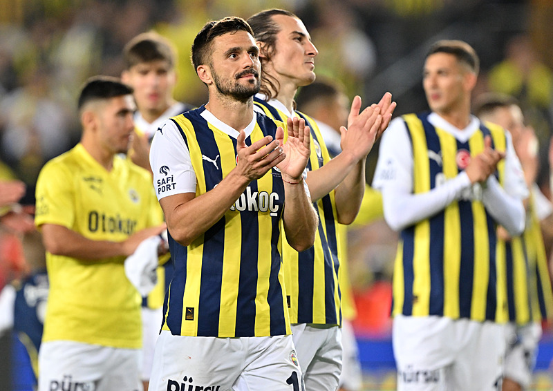 TRANSFER HABERİ | Fenerbahçe’den orta saha bombası! Dünya yıldızları bir bir gelecek