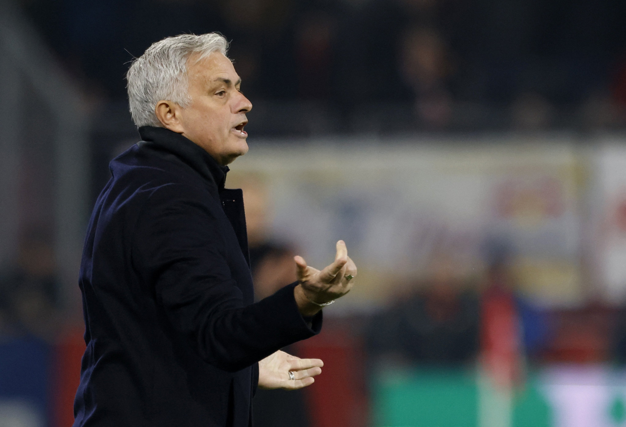 Jose Mourinho’dan Fenerbahçe yönetimine transfer talebi! Telefonla aradı