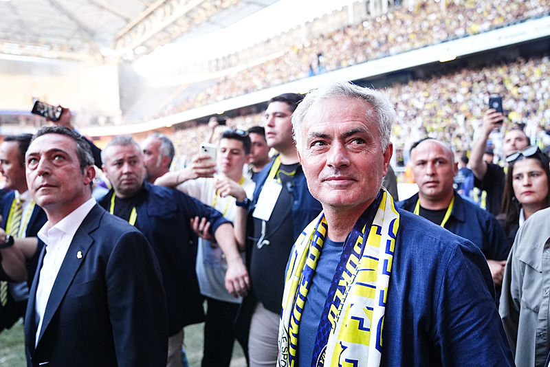 Mourinho’yu duyan Fenerbahçe’ye geliyor! Bu transfer çok konuşulacak