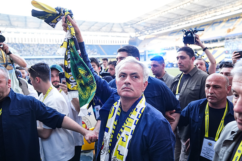 Mourinho’yu duyan Fenerbahçe’ye geliyor! Bu transfer çok konuşulacak