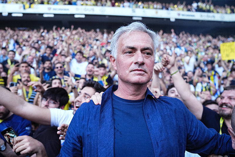 Mourinho’yu duyan Fenerbahçe’ye geliyor! Bu transfer çok konuşulacak