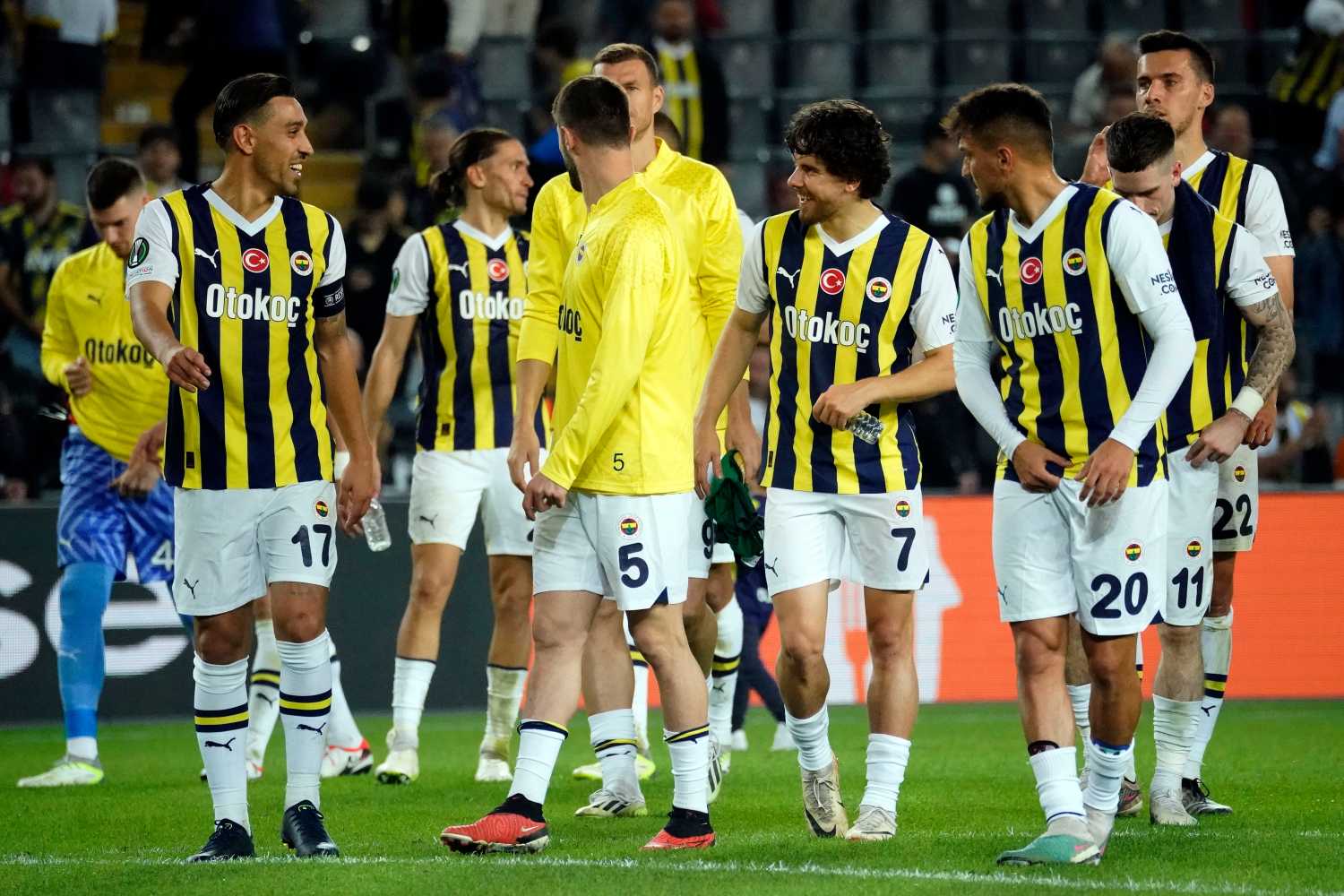 Fenerbahçe transferde büyük oynuyor! Üst düzey futbolcu geliyor