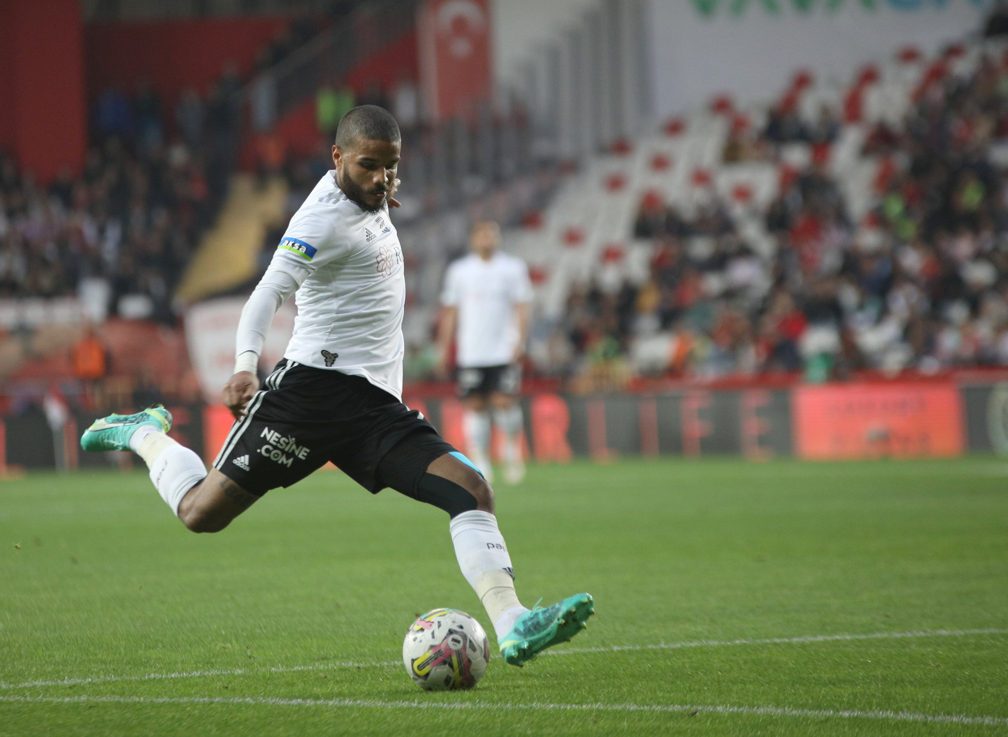 Beşikaş’ta 7 yabancı futbolcu gözden düştü! İşte o isimler