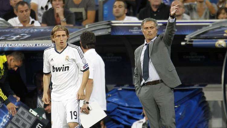 FENERBAHÇE HABERLERİ... İşte Mourinho’nun en çok bonservis ödediği 20 oyuncu!