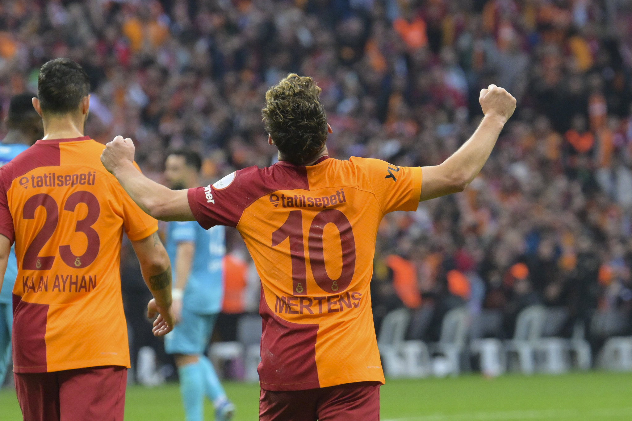 GALATASARAY HABERLERİ | Dries Mertens’ten flaş Mauro Icardi ve Edin Dzeko sözleri! Anlaşma yaptık