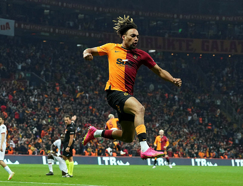 TRANSFER HABERLERİ: Galatasaray istiyordu! Bayern Münih’ten Sacha Boey kararı