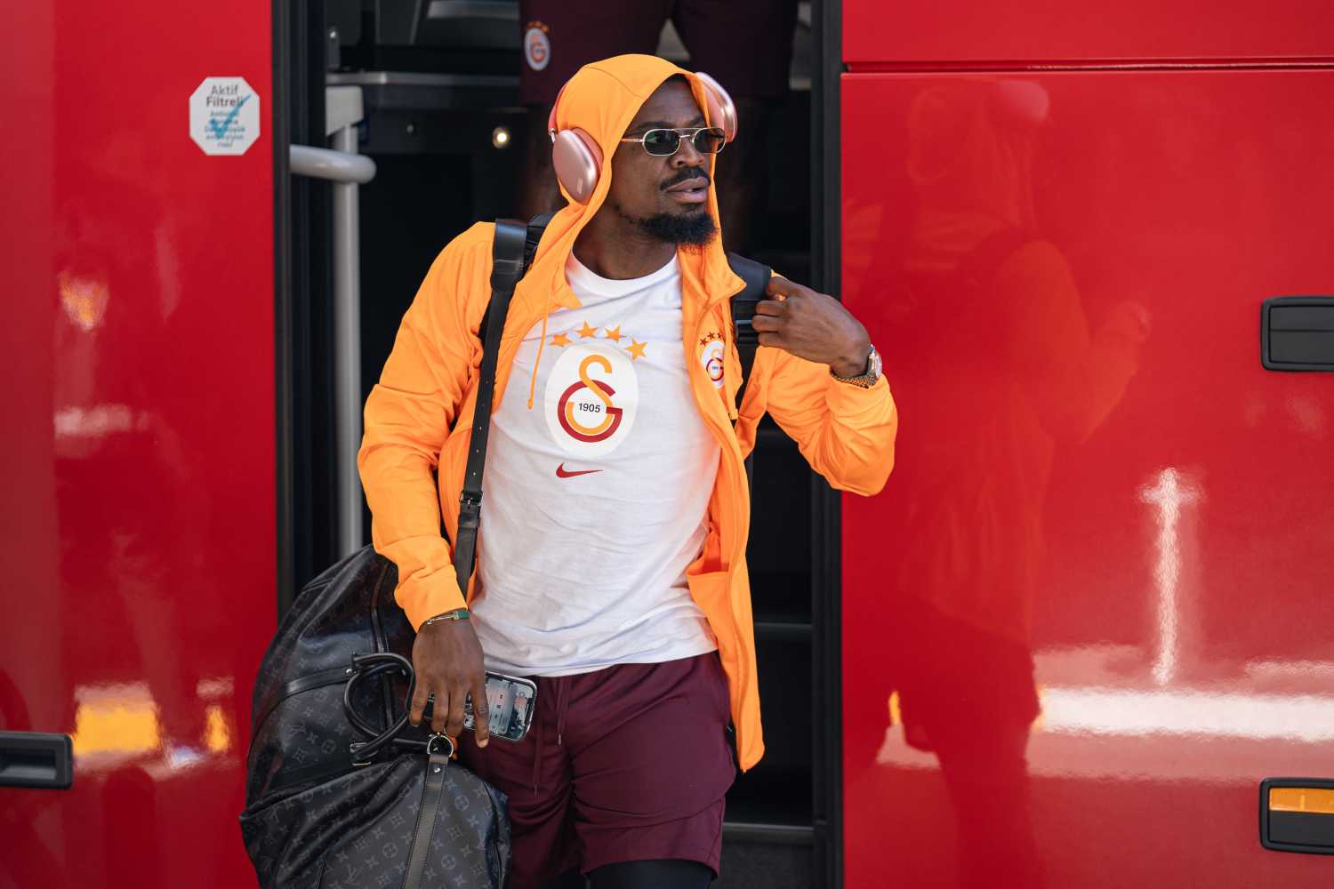 TRANSFER HABERLERİ: Galatasaray istiyordu! Bayern Münih’ten Sacha Boey kararı