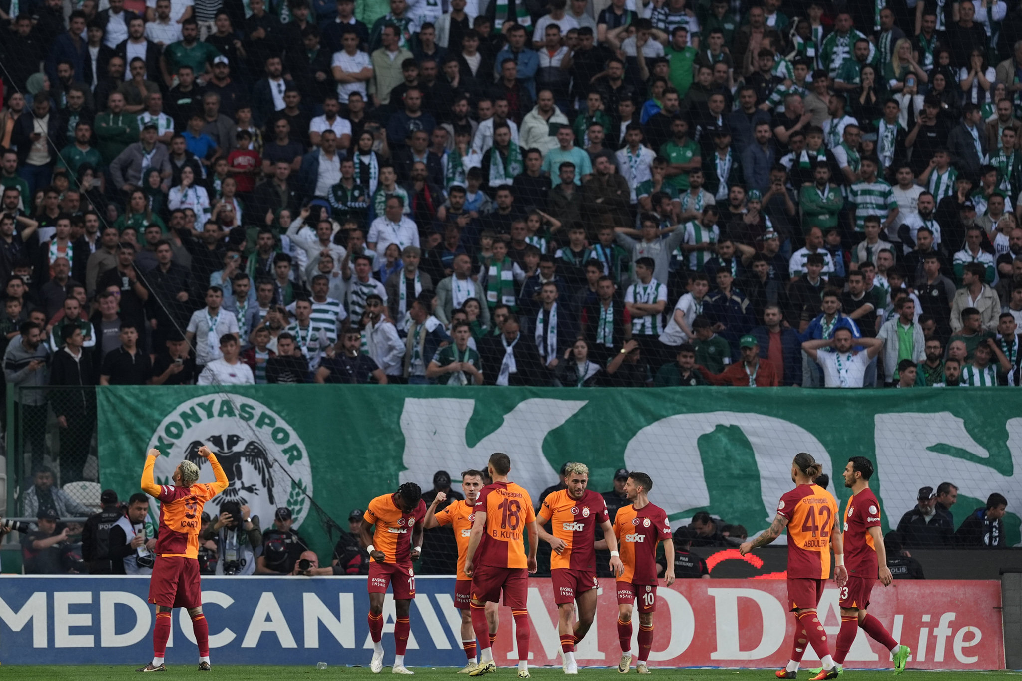 Galatasaray’dan Avrupa’yı sallayacak harekat! 3 mevkiye 3 transfer birden