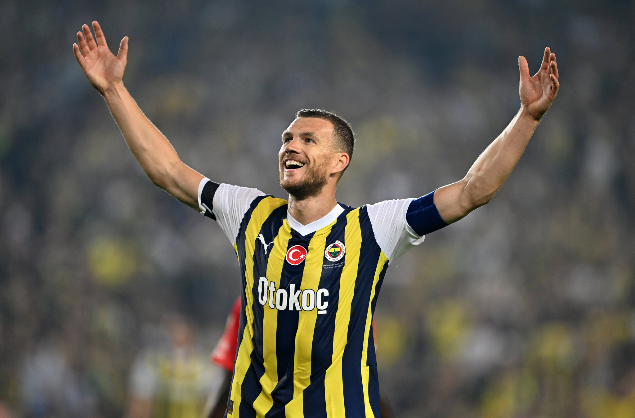 FENERBAHÇE HABERİ: Ve transfer resmileşiyor! İşte Dzeko’nun imza tarihi