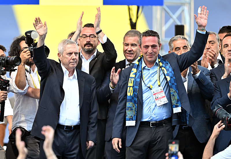 Fenerbahçe’den tarihi transfer hamlesi! Hollandalı yıldız EURO 2024’ün ardından geliyor