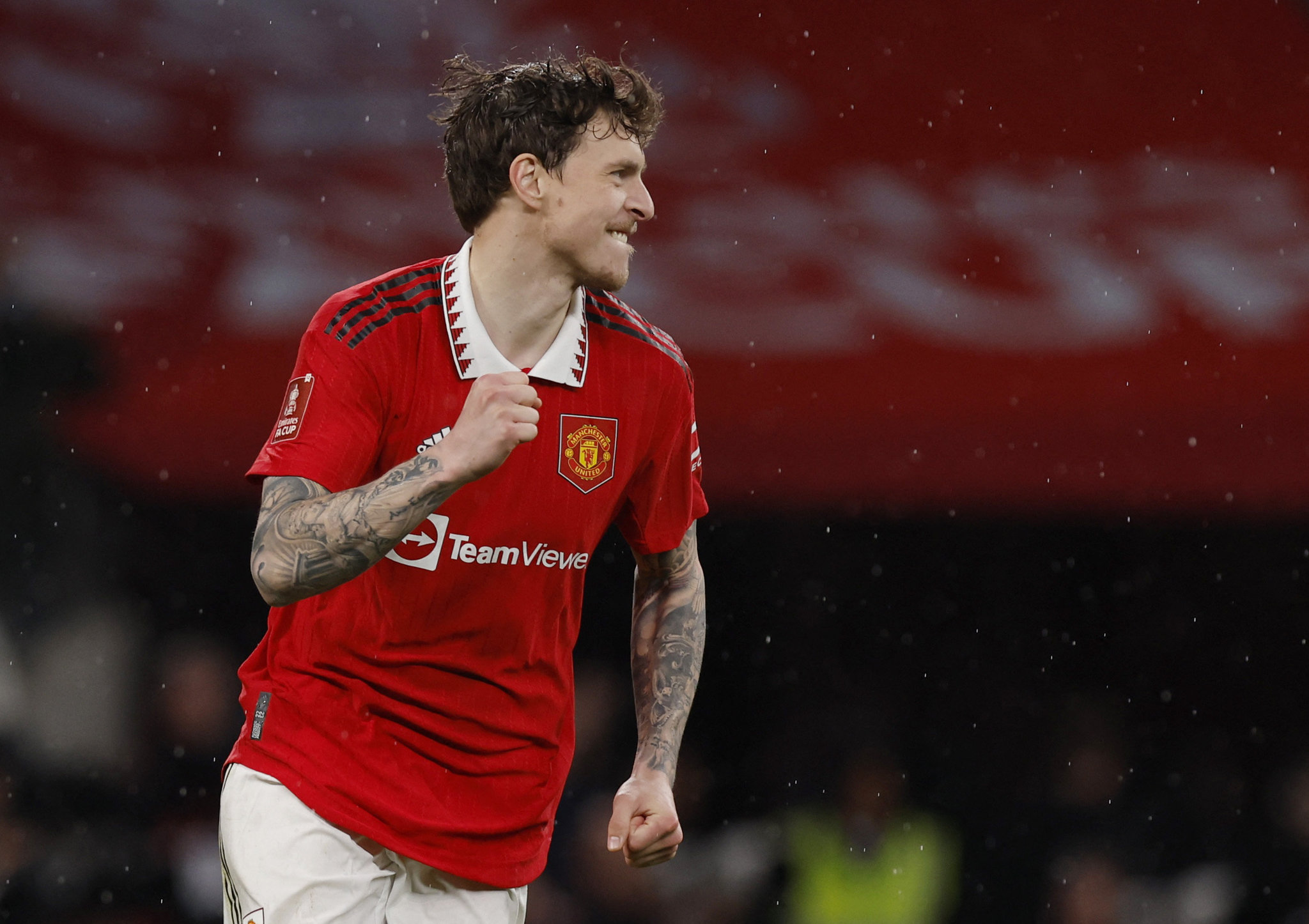 FENERBAHÇE TRANSFER HABERİ | Çağlar Söyüncü olmazsa Victor Lindelöf! Jose Mourinho eski öğrencisini istedi