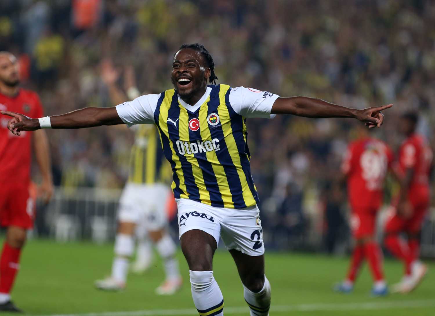 Fenerbahçe’den Galatasaray’a dev transfer çalımı! Batshuayi’nin rövanşı geliyor